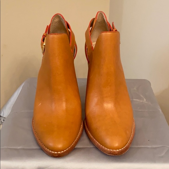 Elizabeth and James Tan Bootie - Picture 1 of 5